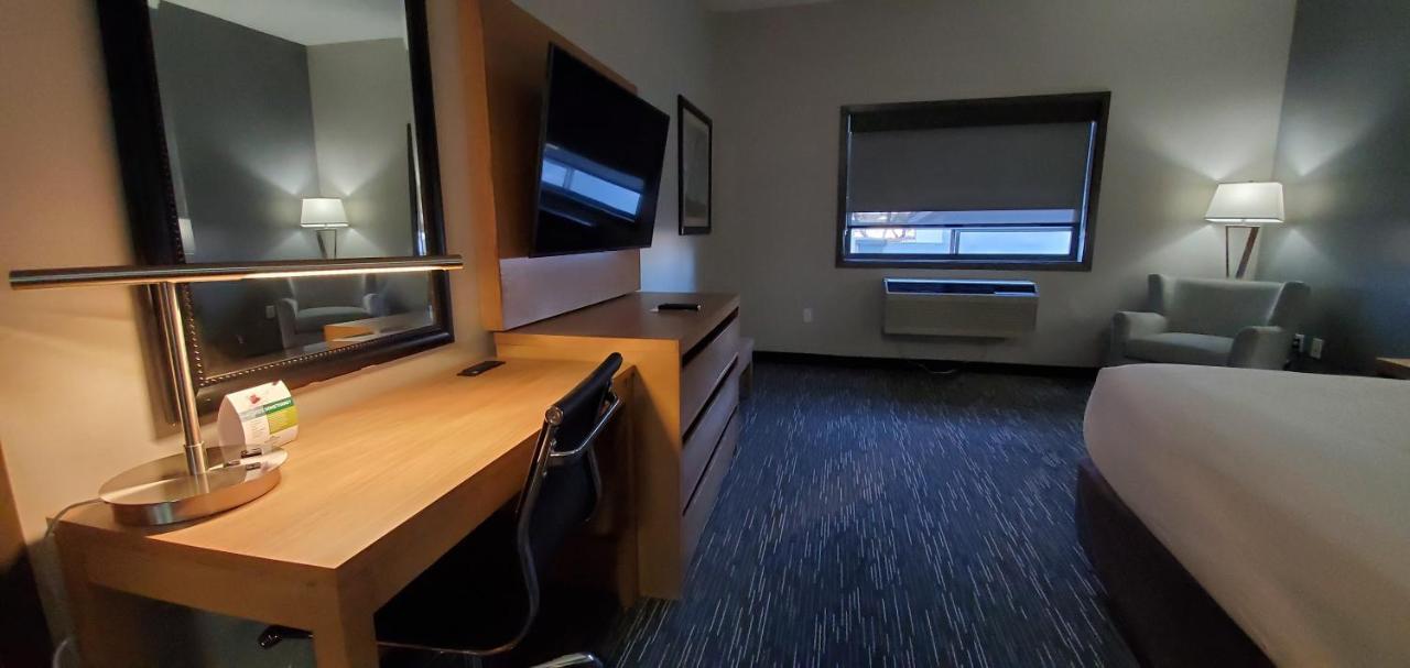 วินเกท บาย วินด์แฮม เลทบริดจ์ Hotel ภายนอก รูปภาพ